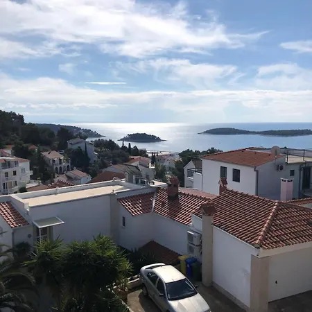 Apartment Pine Hvar Town